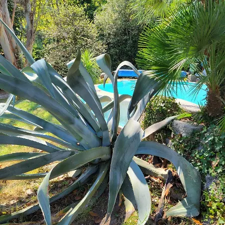 Le Temps Des Cerises Konukevi Genolhac