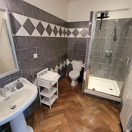 Le Temps Des Cerises Konukevi 3*